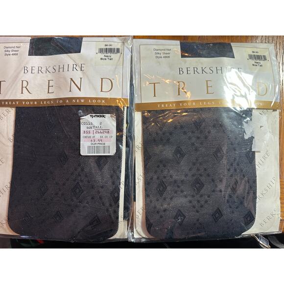 5 Berkshire Black Navy Patterned Pantyhose Hosiery Control Top SZ Tall A100952 - Picture 4 of 7